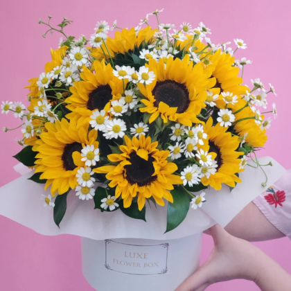 Sunflowers with Chamomile Flower Box